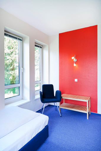 Bedroom 5, Am Mühlenteich, Lübeck
