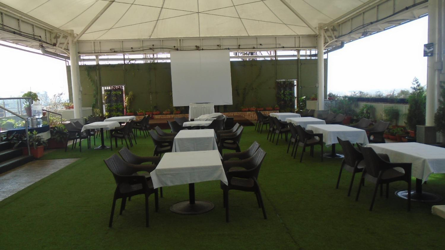 Food & Drinks 3, Hotel Vrishali Executive, Kolhapur
