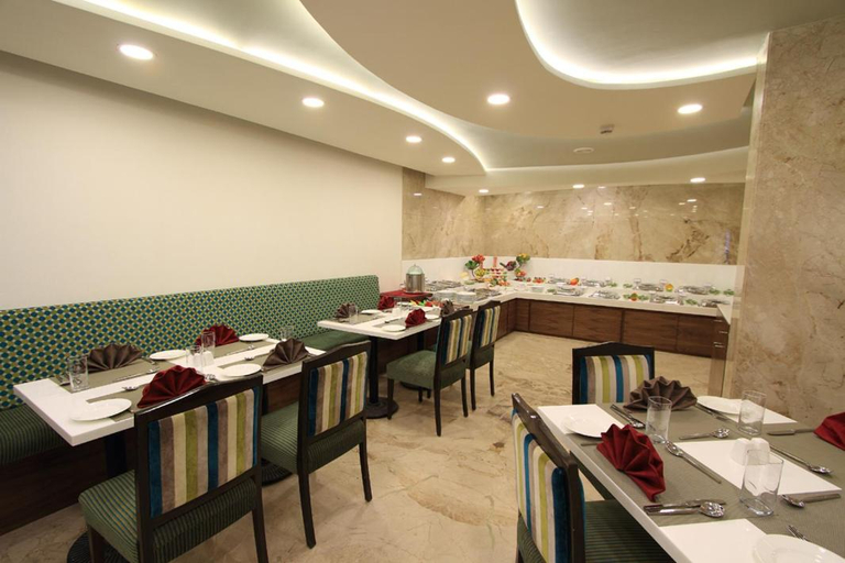 Food & Drinks 5, La Woods Hotel - Close to LIC Building, Chennai
