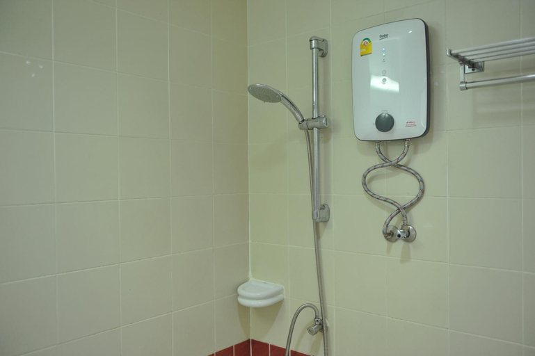Bathroom 6