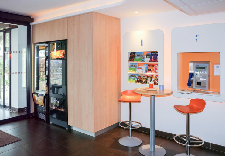 Others 2, ibis budget Castelnaudary - A61, Aude