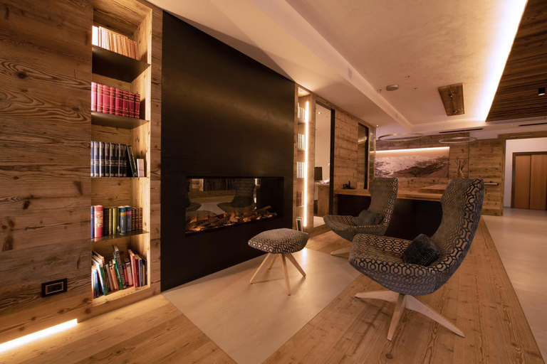 Public Area, Hotel Cristallo, Trento