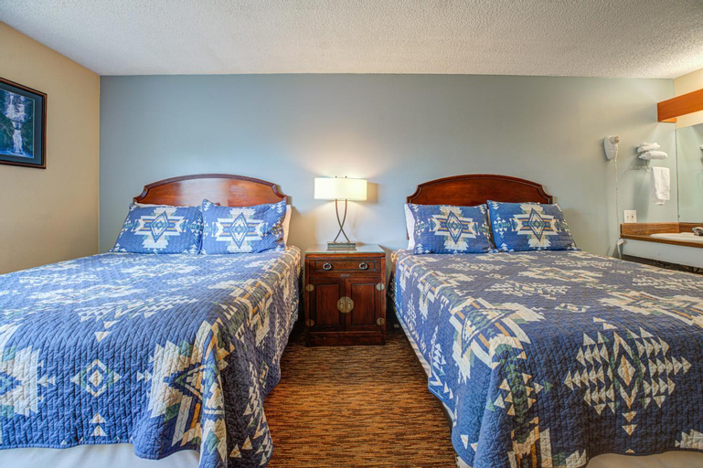 Bedroom 2, Columbia Gorge Inn, Hood River