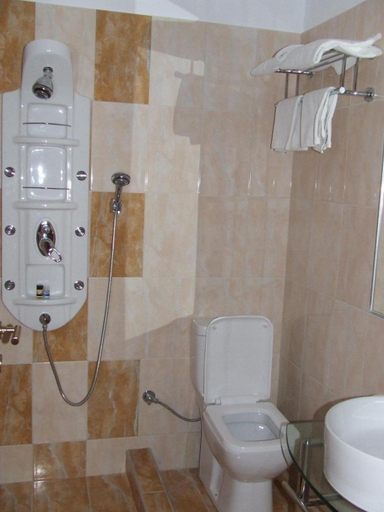Bathroom 3, Elimeia 3 Hotel, West Macedonia