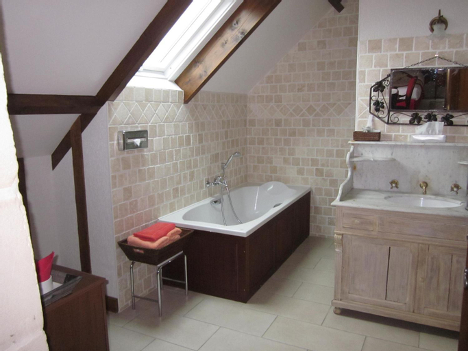 Bathroom 9