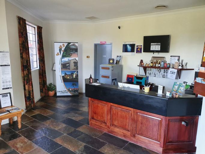 Public Area 2, McNevin's Warwick Motel, Warwick - Central
