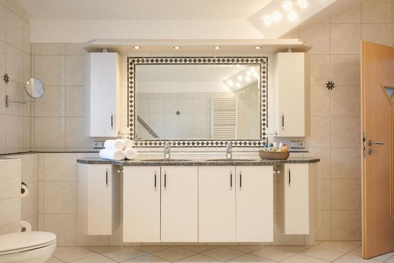 Bathroom 4, Hotel Seeblick & Ferienwohnung, Rosenheim