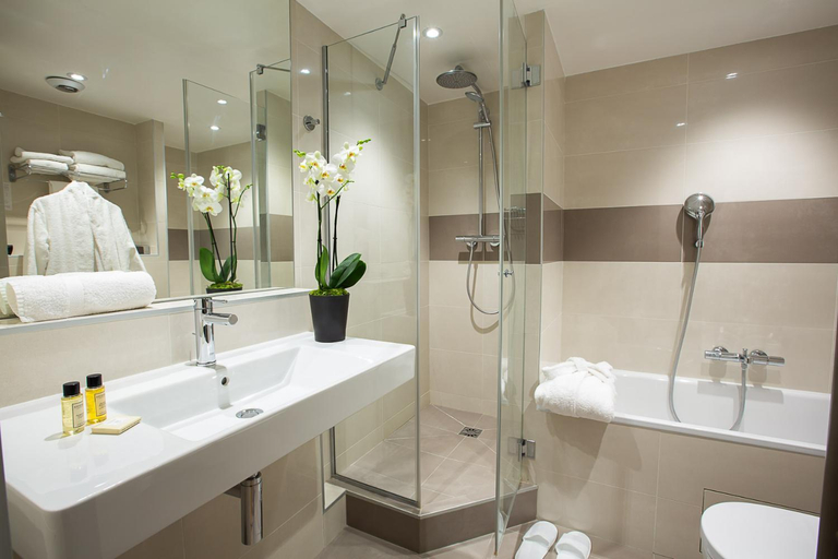 Bathroom 4, Hotel Montbriand Antony - Ancien Alixia, Hauts-de-Seine