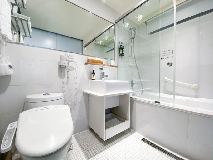 Bathroom 4, Dandy Hotel Daan Branch, Taipei City