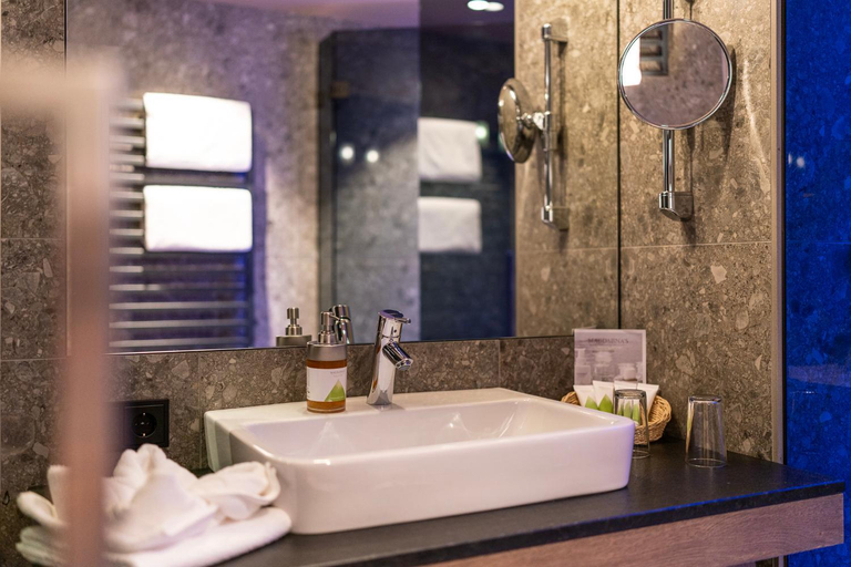 Bathroom 5, Dolomiten Residenz - Sporthotel Sillian, Lienz