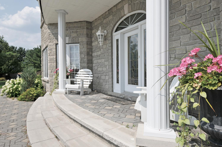 Others 4, Greystone on Golden Lake, Renfrew