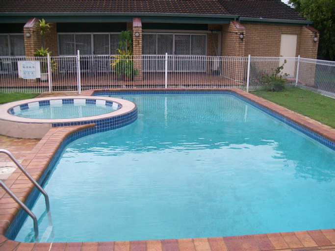 Sport & Beauty 4, Sun Plaza Motel - Mackay, Mackay - Pt A