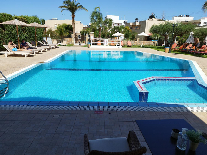 2, Blue Sky Apartments, Crete