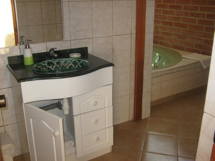 Bathroom 3, Hostería y Spa Llano Real, Valparaíso