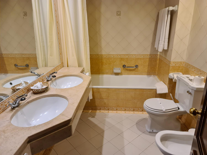 Bathroom 4, Hotel Urgeirica, Nelas