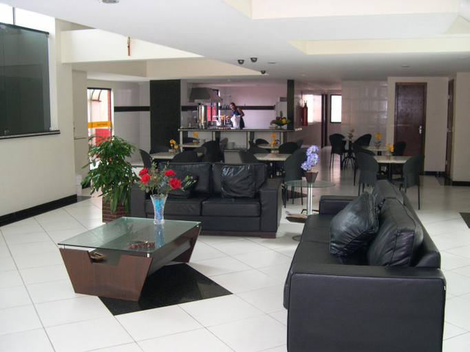Public Area 2, Hotel Piramide Pituba - Rua Pernambuco, Salvador