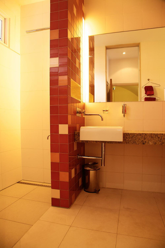 Bathroom 2, prinsenhuis, Amsterdam