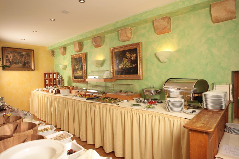 Food & Drinks 5, Schloss Edesheim, Südliche Weinstraße