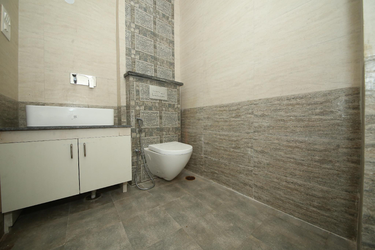 Bathroom 3, The Bliss Laxmi, Garhwal