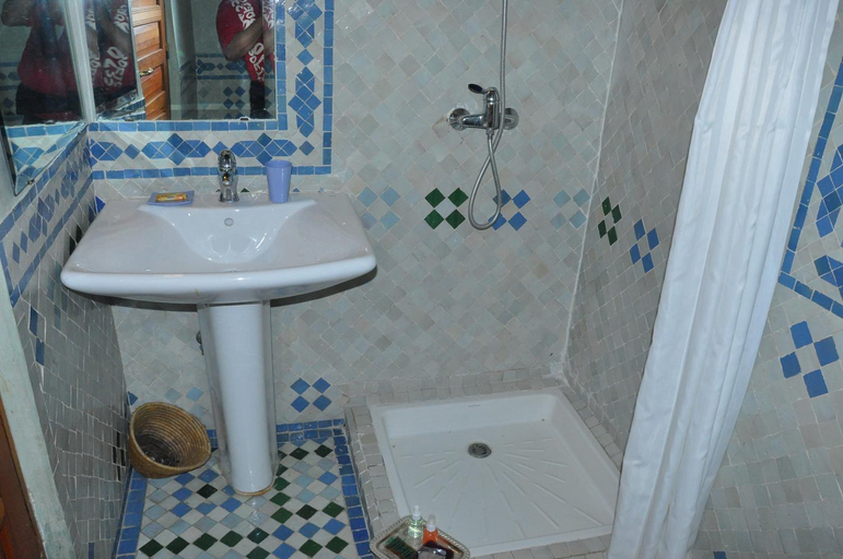 Bathroom 2, Riad Au 20 Jasmins, Fès