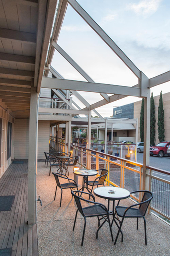 Food & Drinks 4, Riverboat Lodge Motor Inn, Campaspe - Echuca