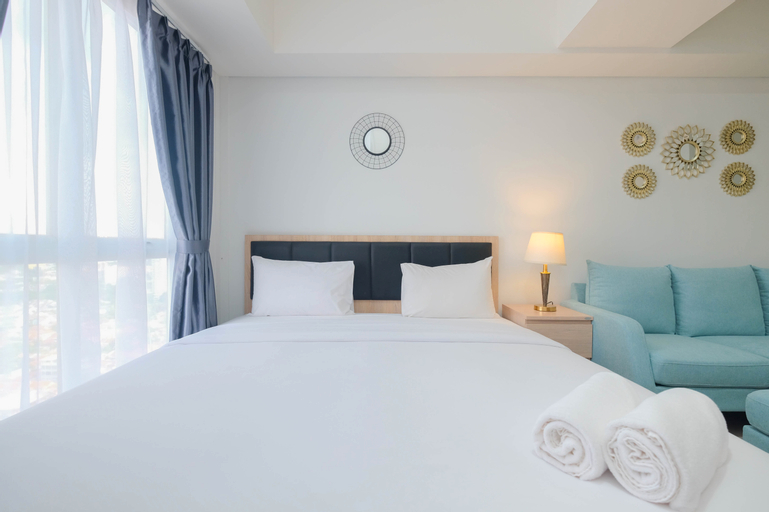 Bedroom 1, Modern Look and Homey Studio Tamansari Bintaro Mansion Apartment By Travelio, South Tangerang
