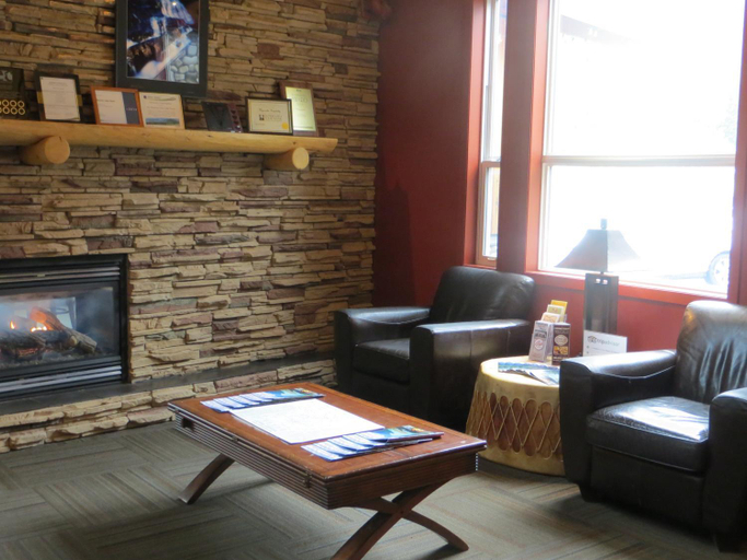 Public Area 3, Waterton Lakes Lodge Resort, Division No. 3