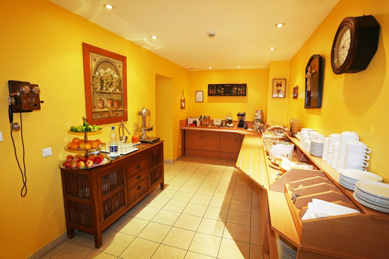 Food & Drinks 4, Hotel Berlioz EuroAirport Basel - Mulhouse - Freiburg, Haut-Rhin