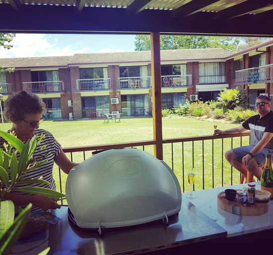Food & Drinks, Bogong View Motor Inn, Alpine - East