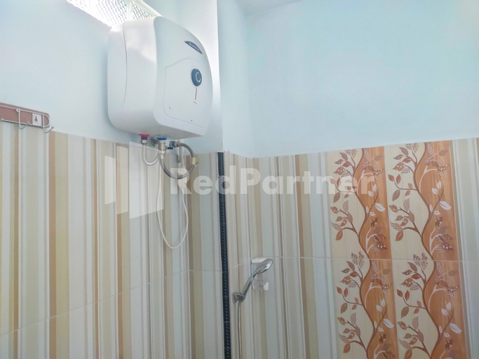 Bedroom 5, Joy Homestay Near UMJ Jember Mitra RedDoorz, Jember