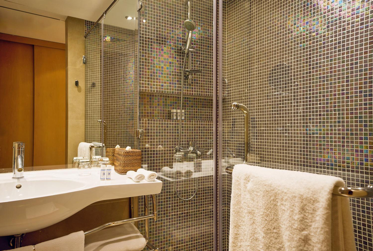 Bedroom 5, Palmyard Hotel , Manama