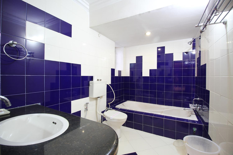 Bathroom 4, Hotel Grand Arjun, Raipur