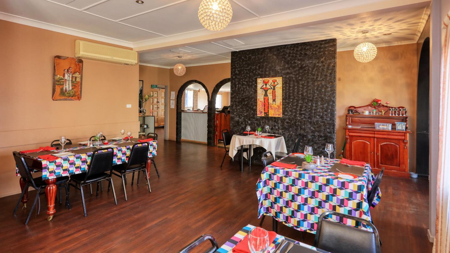 Food & Drinks 5, Townview Motel, Mount Isa