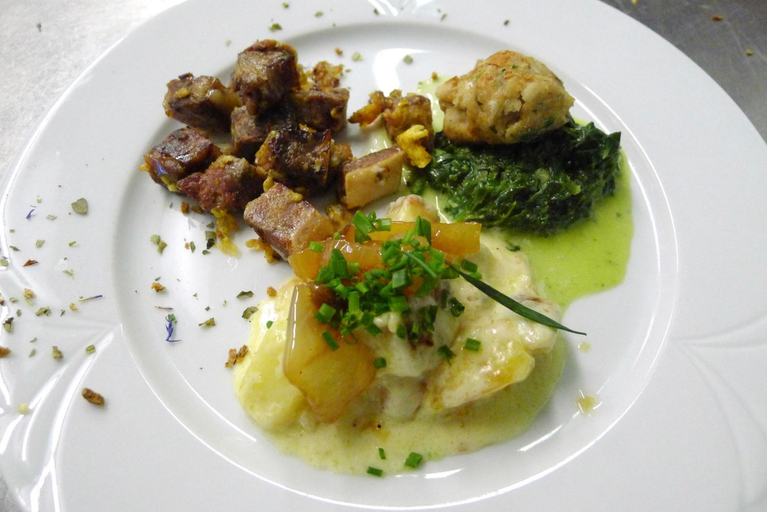 Food & Drinks 5, Bergbauernwirt im Landhaus Bolgental, Oberallgäu