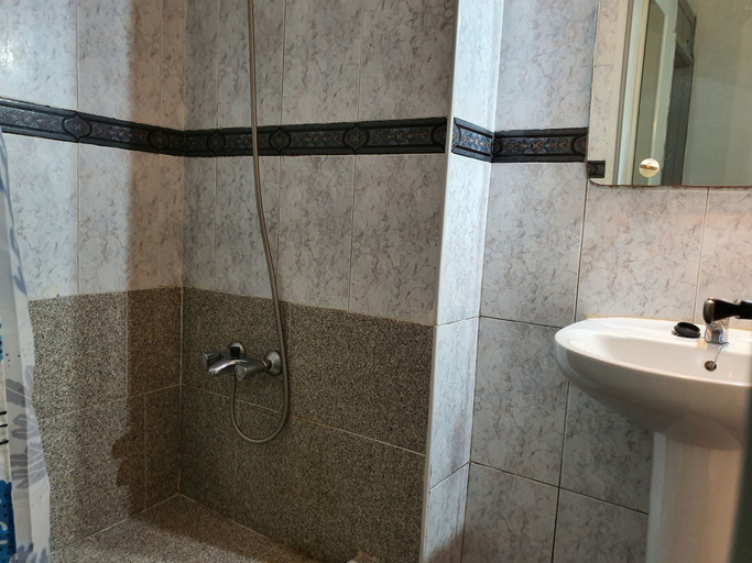 Bathroom 3, Low Cost Room Las Llaves 3, Las Palmas