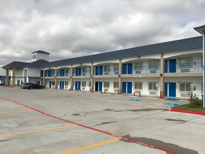 Others 4, Deluxe Inn & Suites - Baytown, Harris
