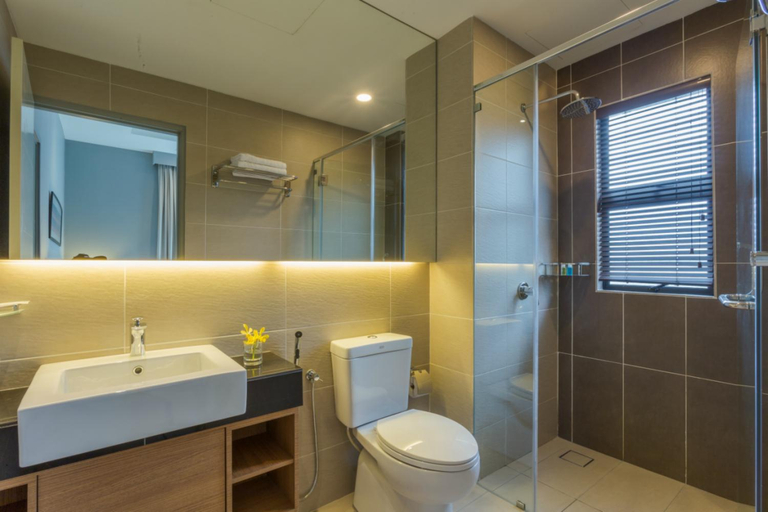 Bathroom 5, Meru Suites At Meru Valley Resort, Kinta