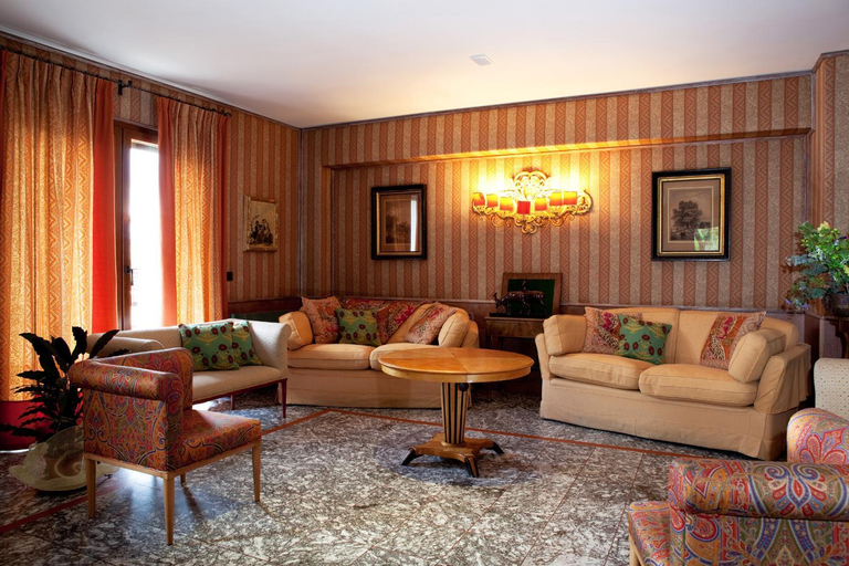 Public Area, Hotel Daniel, L'Aquila