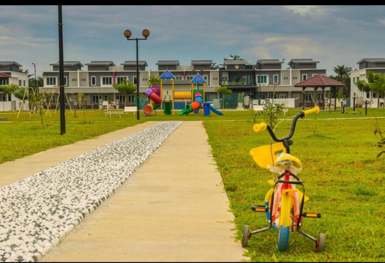Others 3, Unique Homestay, Manjung