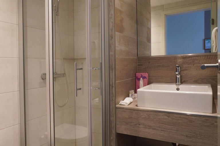 Bathroom 5, Best Western Hotel St. Michael, Bernkastel-Wittlich