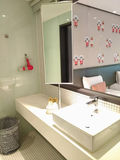 Bathroom 9