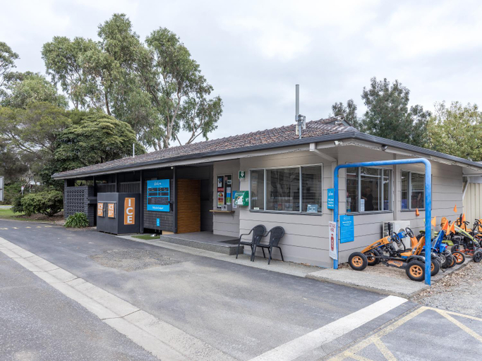 Public Area 3, NRMA Phillip Island Beachfront Holiday Park, Bass Coast - Phillip Is.
