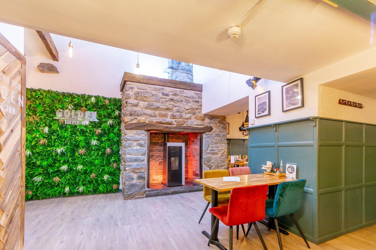 Food & Drinks 3, The Golden Fleece Inn, Gwynedd