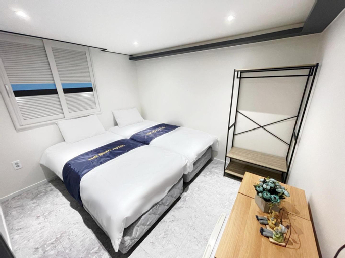Bedroom 9