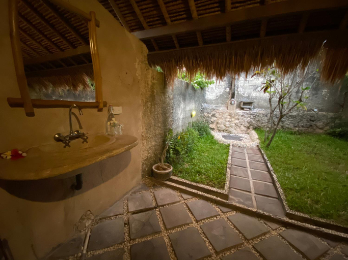 Bathroom 4, Flowerbud Bungalows, Badung