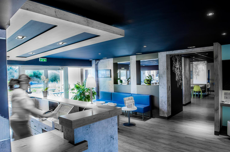 Public Area 2, ibis budget Vannes Ploeren, Morbihan