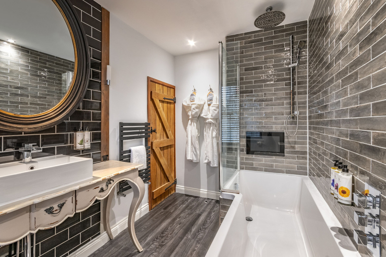 Bathroom 4, Harbour Hotel Chichester, West Sussex