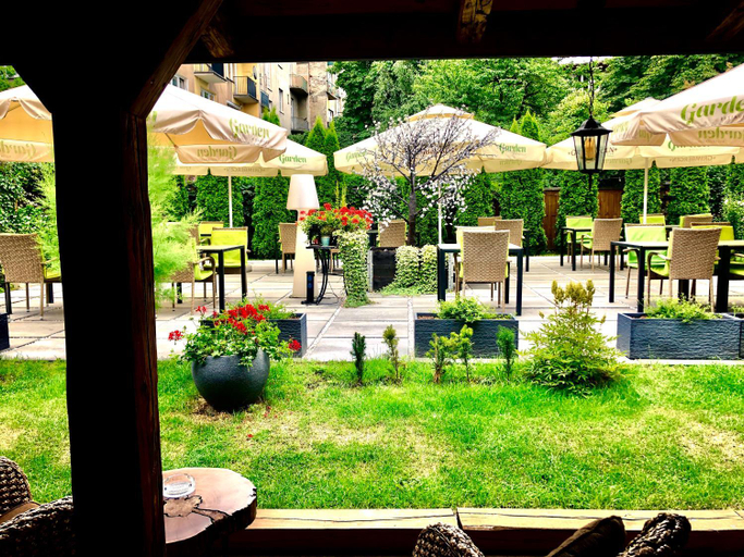 Food & Drinks 5, Art & Garden Residence, Kraków City