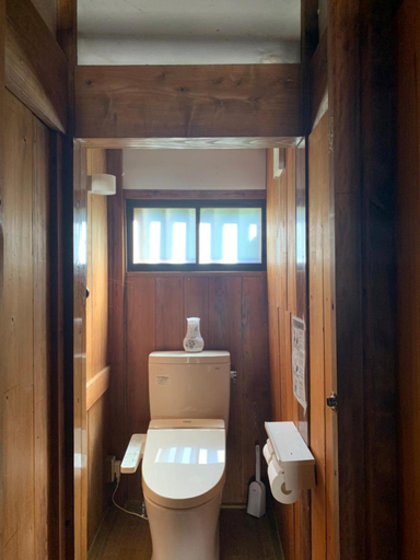 Bathroom 3, Minsyuku Koshiyama, Shirakawa Village