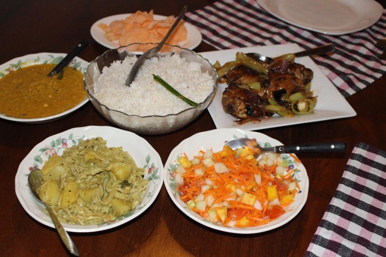 Food & Drinks 4, Alex Home Stay, K.F.G. & G. Korale